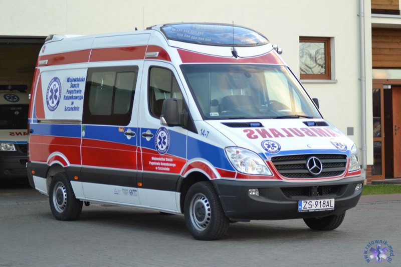 Ambulans Mercedes Sprinter 319 CDI-29