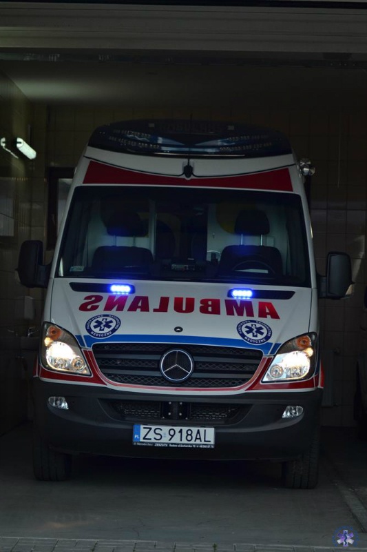 Ambulans Mercedes Sprinter 319 CDI-35