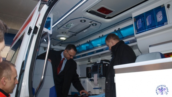 Nowa karetka w Mielcu-4