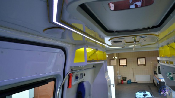 Ambulans Mercedes Sprinter 319 CDI-6