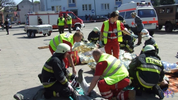 Atak terrorystyczny w Świdwinie - manewry ratownicze