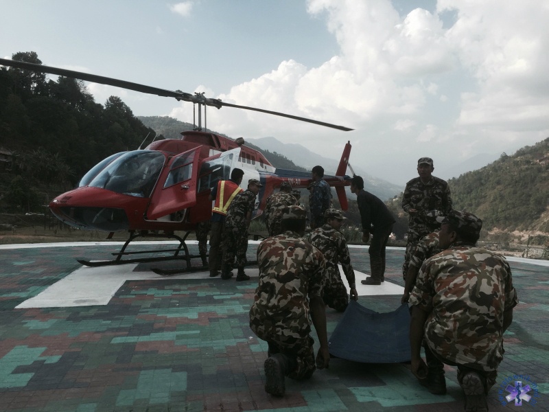 Ratownicy medyczni w Nepalu-13