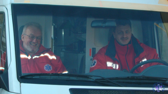 Lekarz i Ratownik w ambulansie