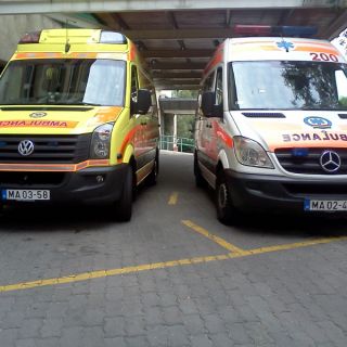 Hungarian ambulance service-2