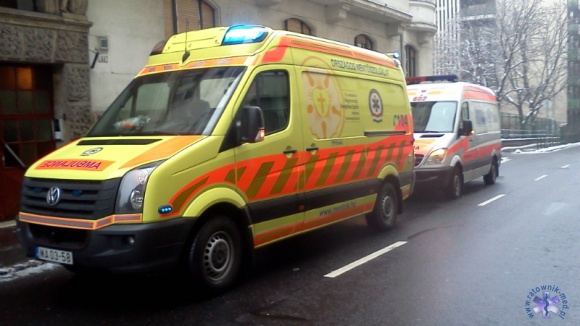 Hungarian ambulance-2
