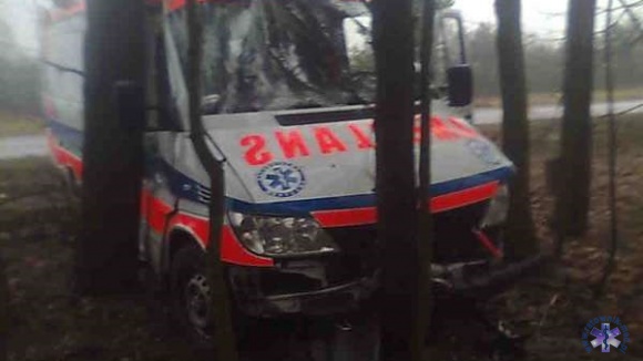 Wypadek karetki na trasie Gródki-Wysoka